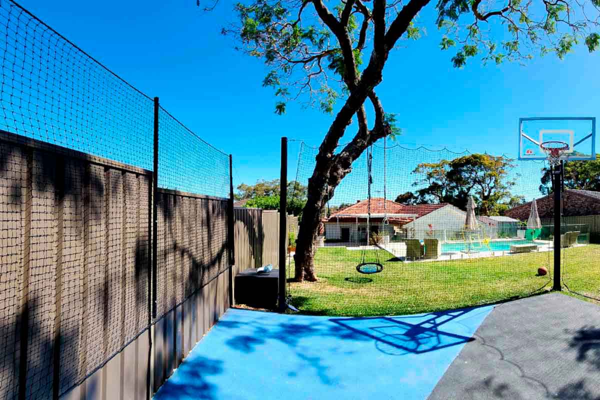 Ball Stop Barrier Nets with 2 Support Posts - 40mm sq - Image 36
