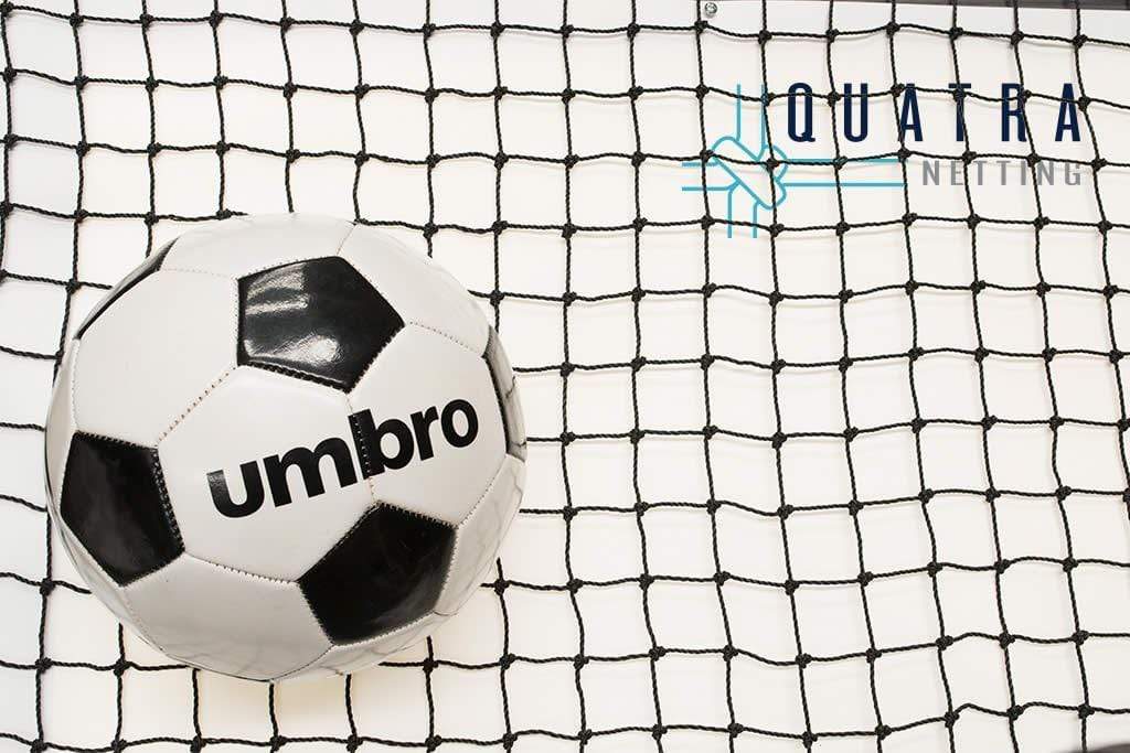 Chicken Fence Netting by-the-metre: 40mm SQ 36Ply / 2.0mm Diameter - Image 4